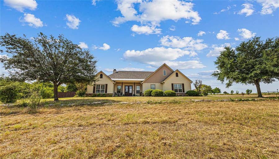 Property photo for 467 Mourning Dove Lane, Lorena, TX