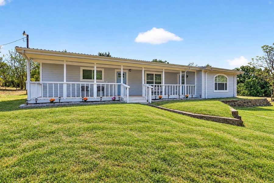 Property photo for 795 Meadow Road, Springtown, TX