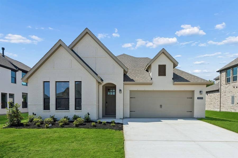 Property photo for 1005 Goldenrod Drive, Justin, TX