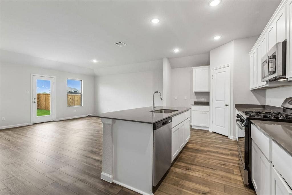 1112 Angus Lane, Royse City, TX 75189 Representative (3)