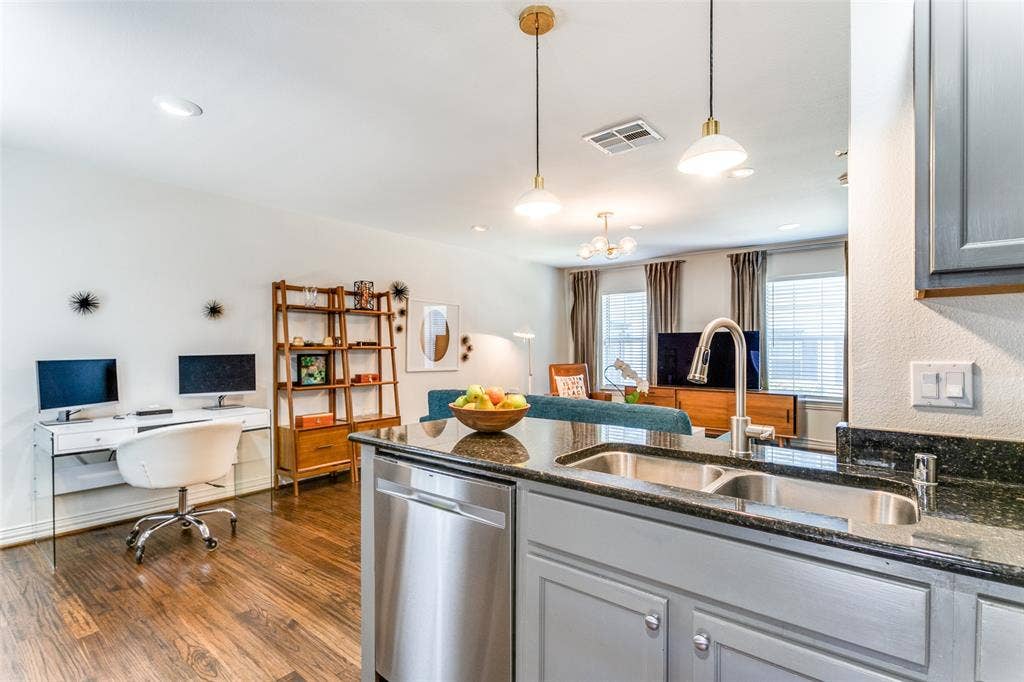 4727 Bradford Drive, #4727B, Dallas, TX 75219 4727 Bradford Drive, #4727B, Dallas, TX 75219