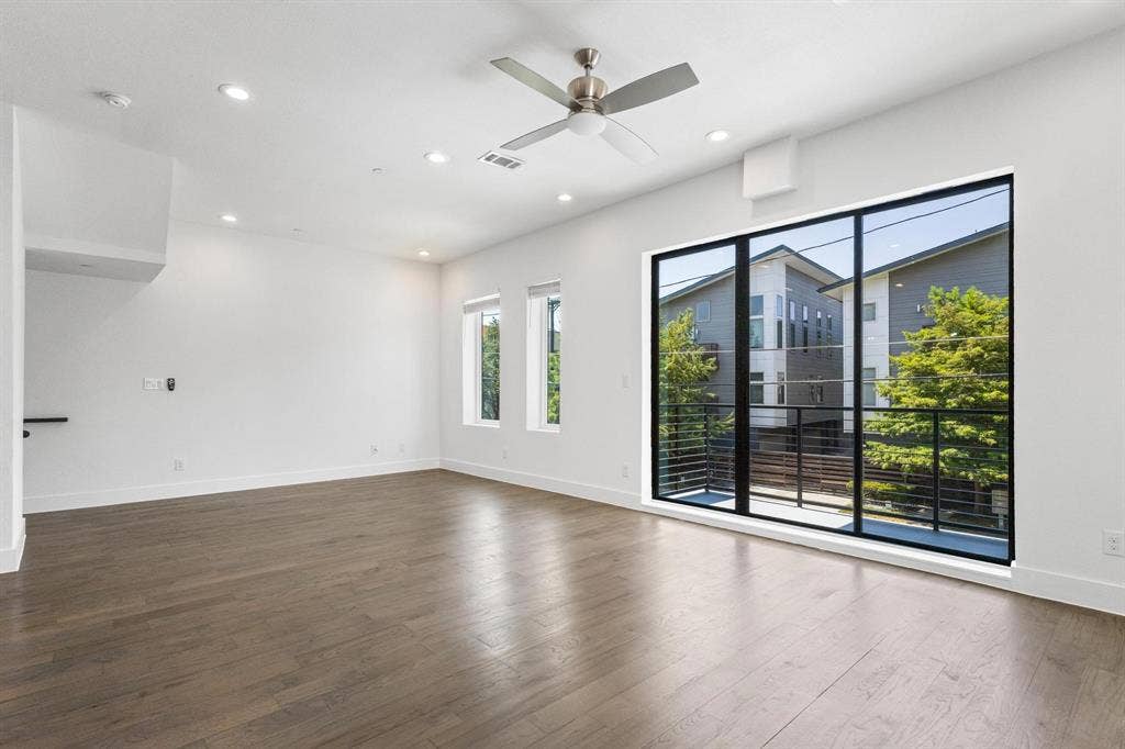 2450 N Garrett Avenue, #14, Dallas, TX 75206 2450 N Garrett Avenue, #14, Dallas, TX 75206