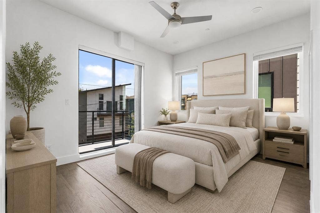 2450 N Garrett Avenue, #14, Dallas, TX 75206 Wood-finish flooring, recessed lighting, and a modern ceiling fan