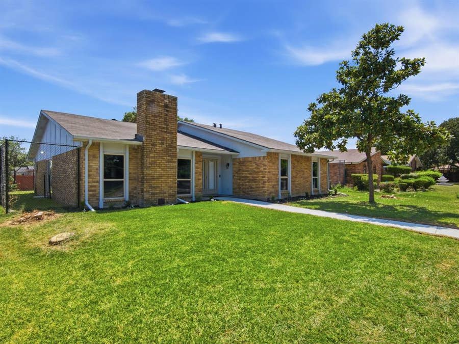 Property photo for 3114 Nutmeg Lane, Garland, TX