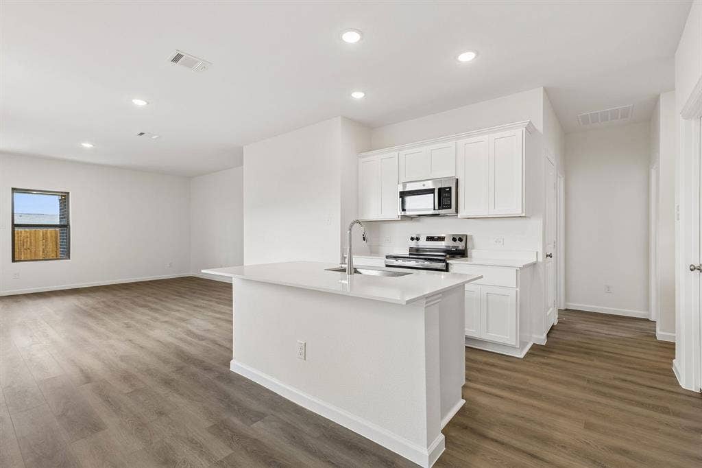 859 Hillcrest Boulevard, Princeton, TX 75407 Representative (3)