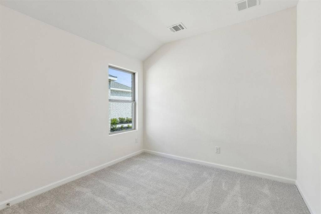 859 Hillcrest Boulevard, Princeton, TX 75407 Representative (14)