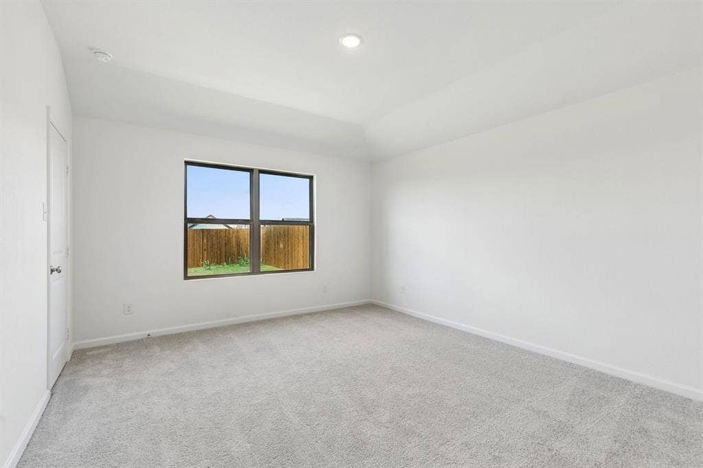 859 Hillcrest Boulevard, Princeton, TX 75407 Representative (9)