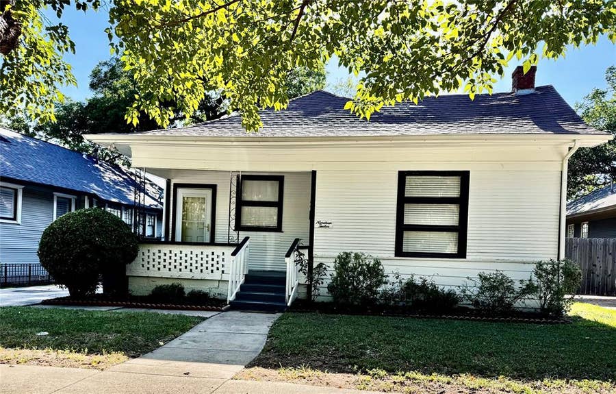 Property photo for 1912 Hurley Avenue, Fort Worth, TX