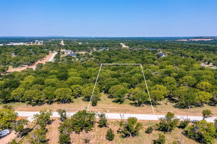 Property photo for 2525 Buckskin Drive, Granbury, TX
