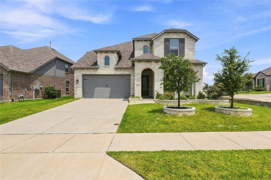 Property photo for 2410 Doncaster Drive, Forney, TX