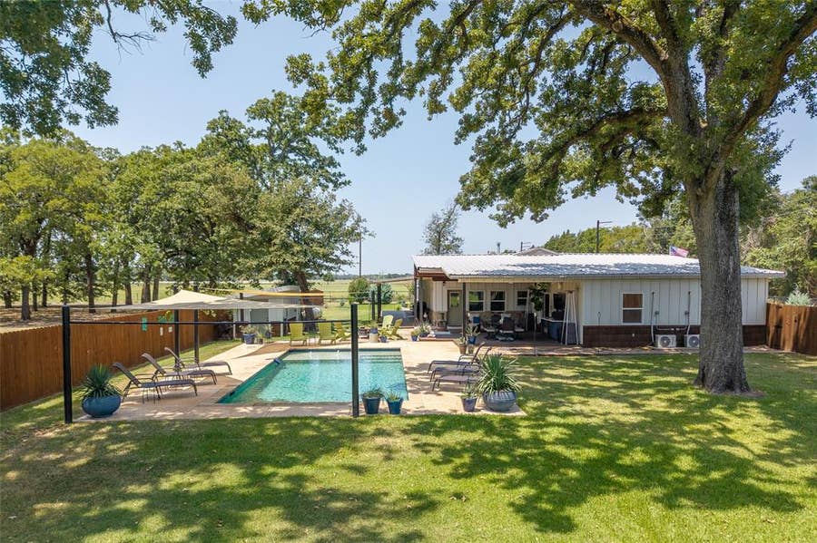 Property photo for 116 Pauline Road, Mabank, TX