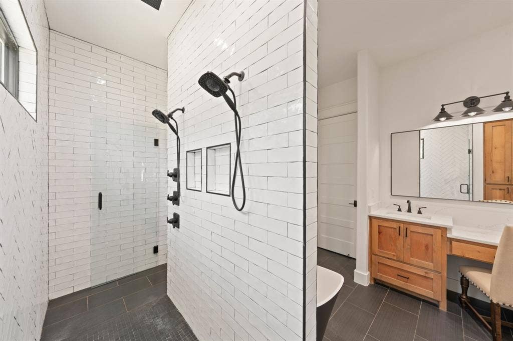 421 White Oak Circle, Anna, TX 75409 421 White Oak Circle, Anna, TX 75409