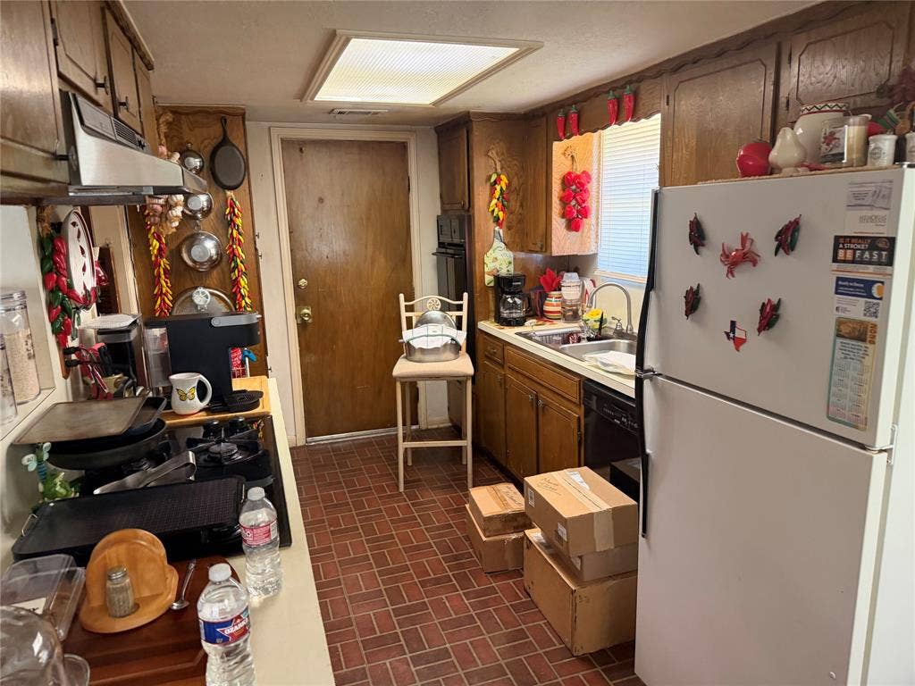 24610 Shellbrook Drive, Houston, TX 77336