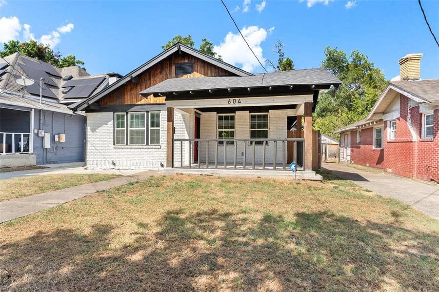 Property photo for 604 S Fitzhugh Avenue, Dallas, TX