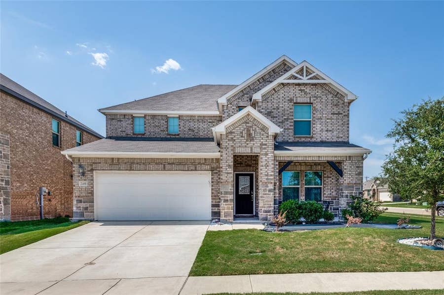 Property photo for 2400 Lalun Lane, Forney, TX
