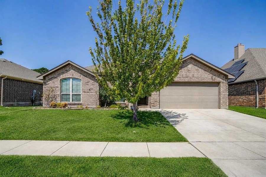 Property photo for 213 Marina Drive, Azle, TX