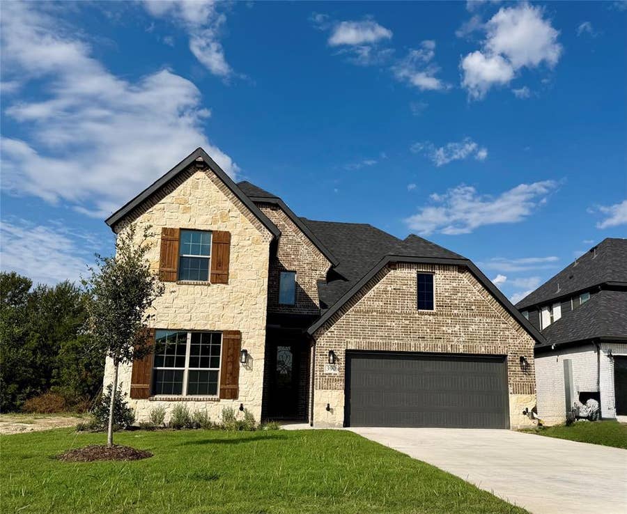 Property photo for 390 Devonshire Drive, Greenville, TX