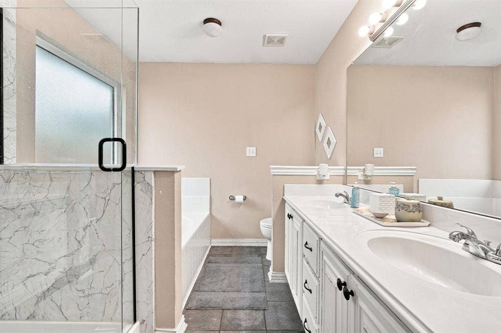 302 Creekside Way, Waxahachie, TX 75165 302 Creekside Way, Waxahachie, TX 75165