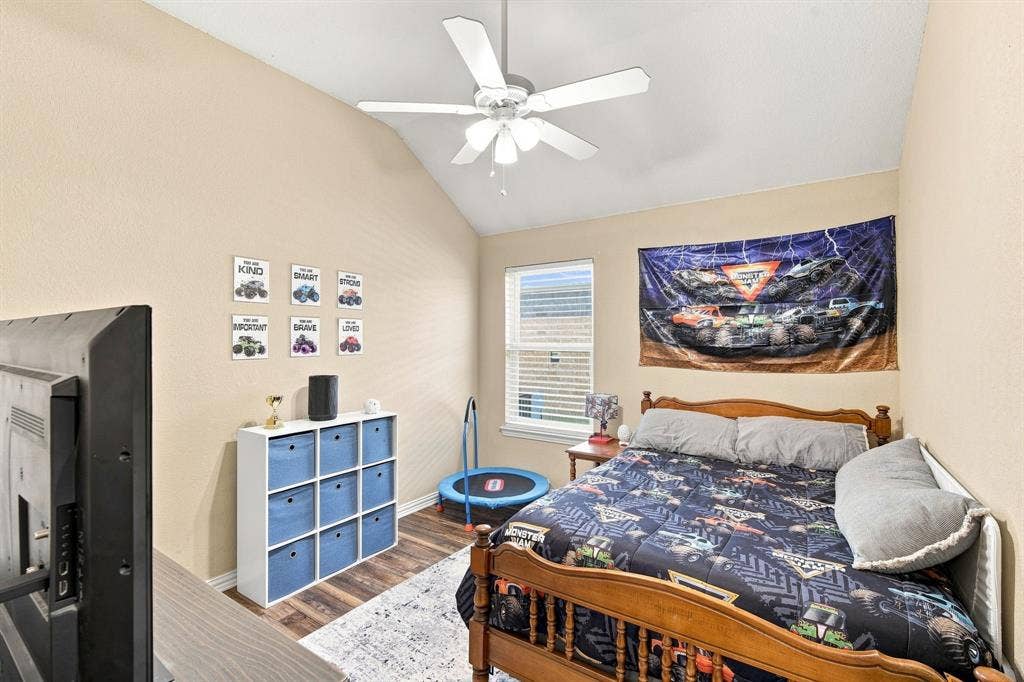 302 Creekside Way, Waxahachie, TX 75165 302 Creekside Way, Waxahachie, TX 75165