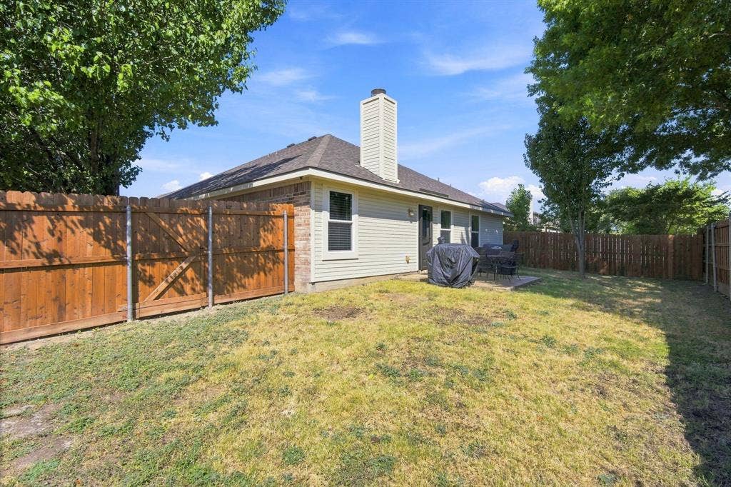302 Creekside Way, Waxahachie, TX 75165 302 Creekside Way, Waxahachie, TX 75165