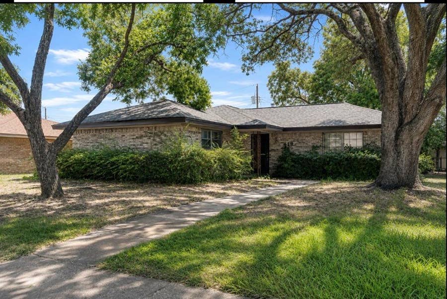 Property photo for 419 Dogwood Drive, Wylie, TX