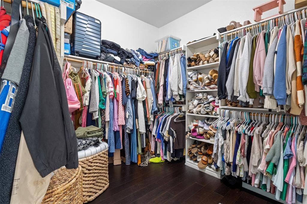 5413 Compassion Drive, Midlothian, TX 76065 Walk in primary closet