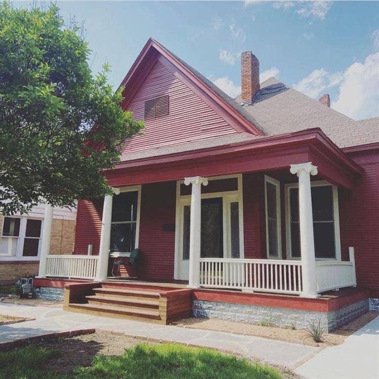 Property photo for 917 Sunset Avenue, Dallas, TX