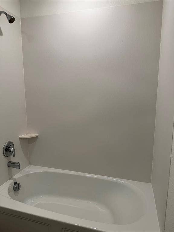 5705 Manarchos Lane, Forney, TX 75126 Full bath with bathing tub / shower combination