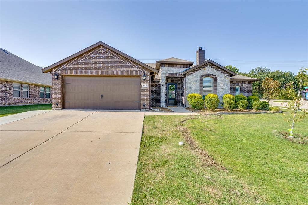 1533 Grassy Meadows Drive, Burleson, TX 76058 1533 Grassy Meadows Drive, Burleson, TX 76058