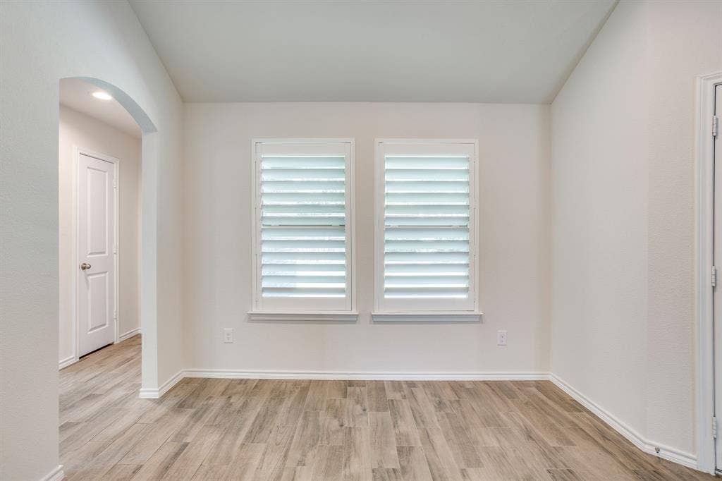 1533 Grassy Meadows Drive, Burleson, TX 76058 1533 Grassy Meadows Drive, Burleson, TX 76058