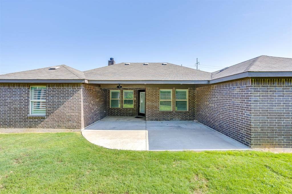1533 Grassy Meadows Drive, Burleson, TX 76058 1533 Grassy Meadows Drive, Burleson, TX 76058