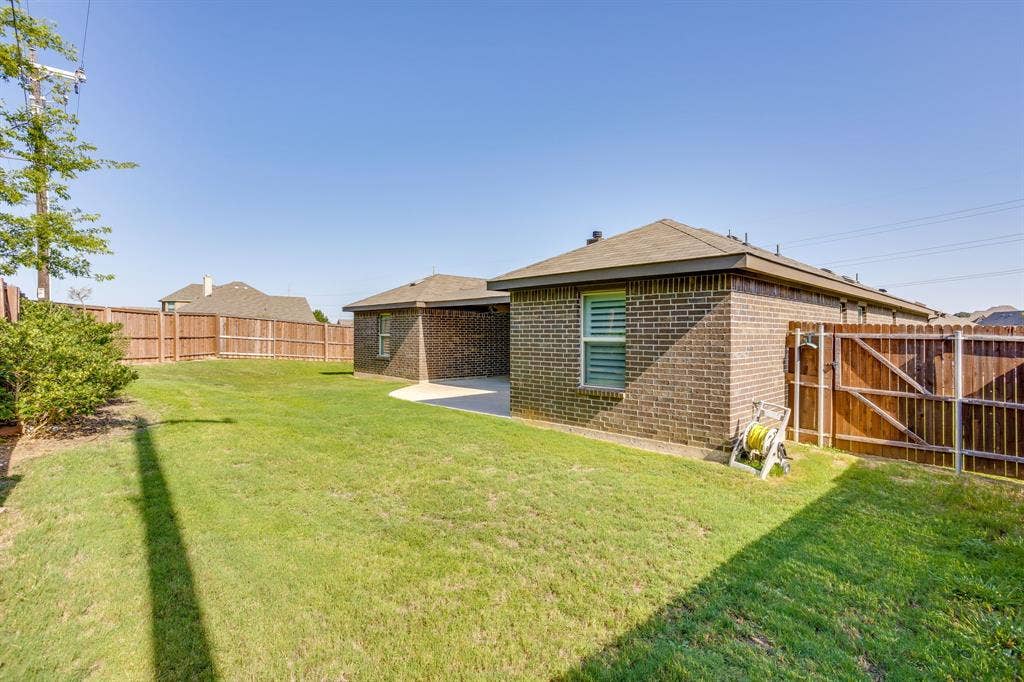 1533 Grassy Meadows Drive, Burleson, TX 76058 1533 Grassy Meadows Drive, Burleson, TX 76058