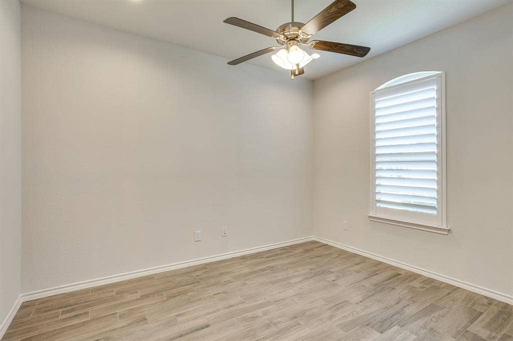 1533 Grassy Meadows Drive, Burleson, TX 76058 1533 Grassy Meadows Drive, Burleson, TX 76058