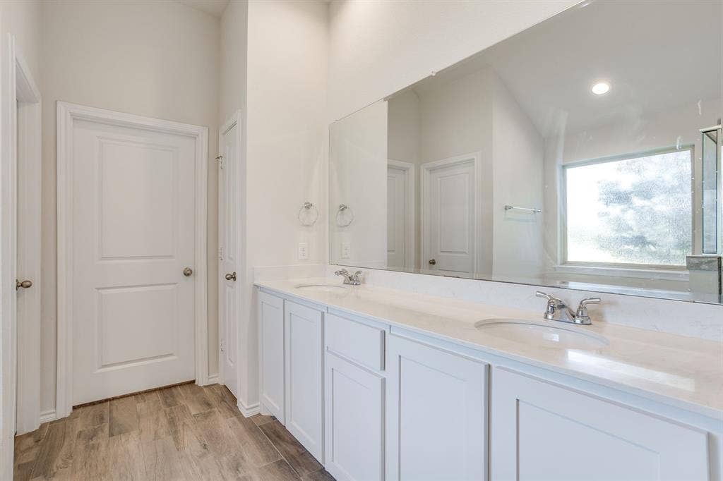1533 Grassy Meadows Drive, Burleson, TX 76058 1533 Grassy Meadows Drive, Burleson, TX 76058