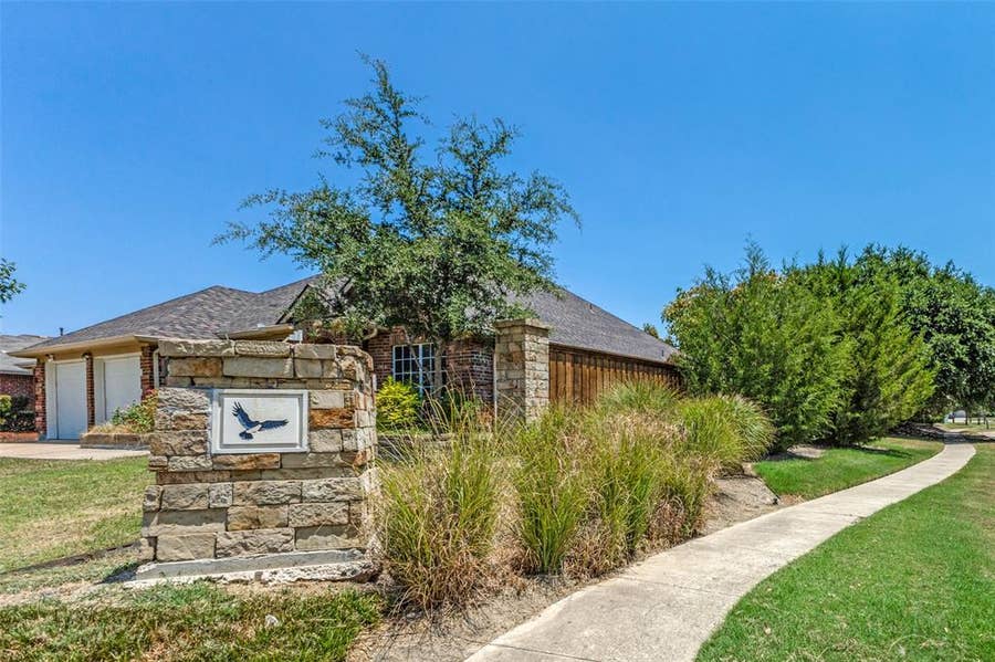 Property photo for 2844 Goldfinch Drive, Mesquite, TX