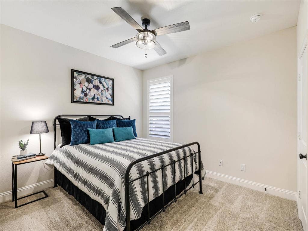 3727 Wagon Wheel Way, Celina, TX 75009 Guest bedroom (downstairs)