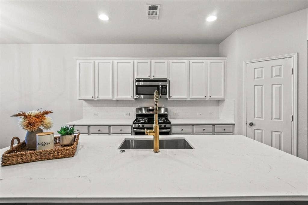 4408 Switchgrass Street, Celina, TX 75009 4408 Switchgrass Street, Celina, TX 75009