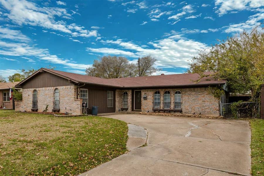 Property photo for 2517 Rosewood Drive, Mesquite, TX