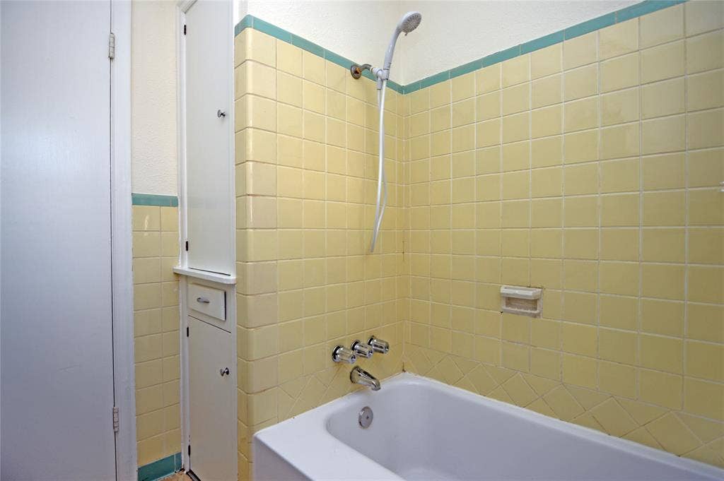 6123 Belgrade Avenue, Dallas, TX 75227 6123 Belgrade Avenue, Dallas, TX 75227