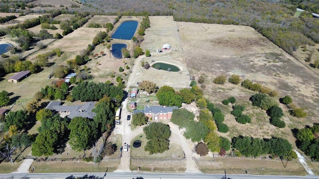 363 town east, Sunnyvale, TX 75182 Aerial view of property's location