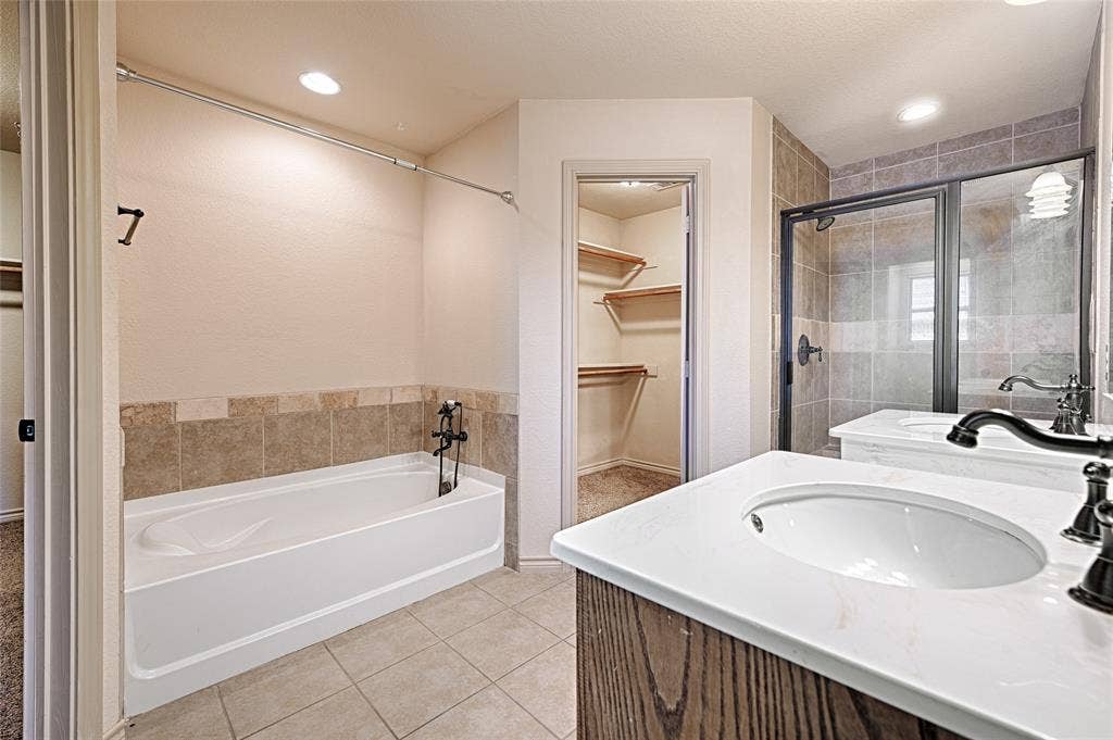 307 W Alene Drive, Mabank, TX 75147