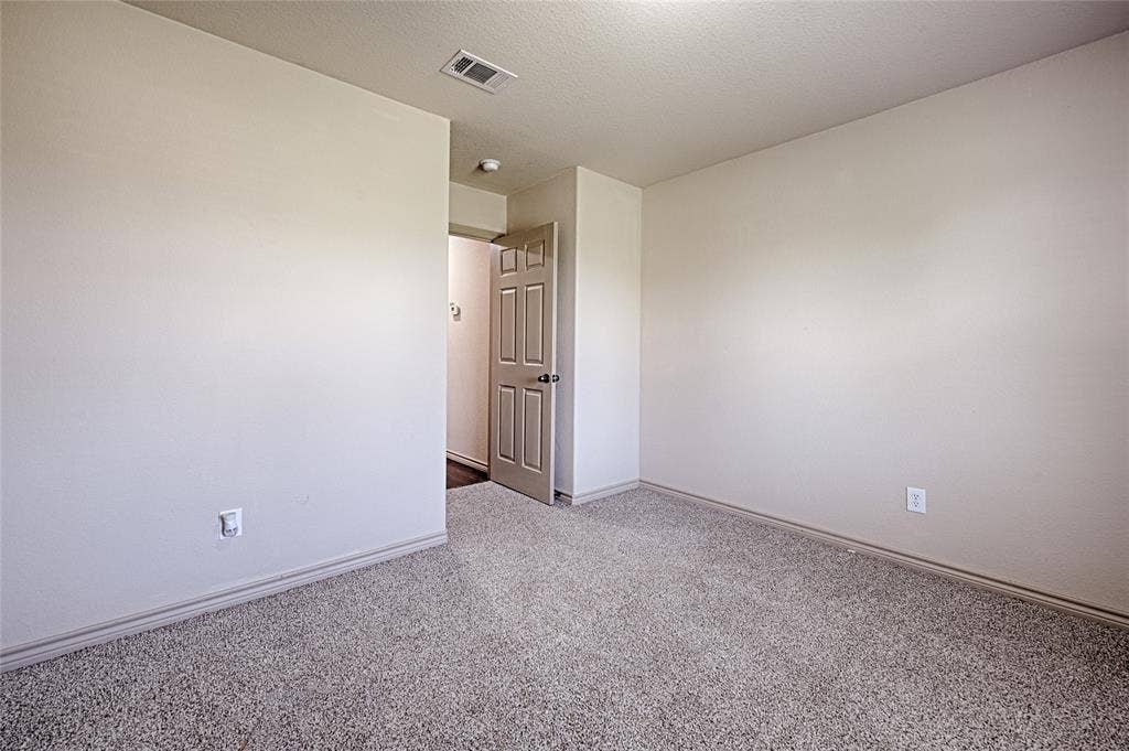 307 W Alene Drive, Mabank, TX 75147