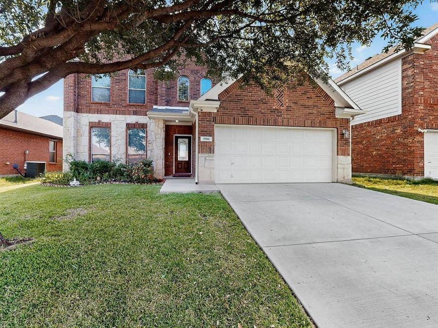 Property photo for 9906 Gessner Drive, Fort Worth, TX