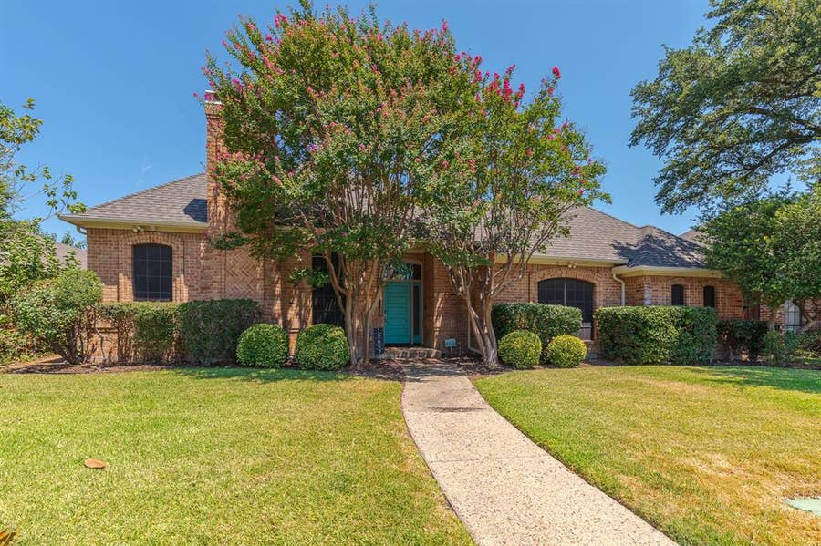 Property photo for 15607 GOLDEN CREEK, Dallas, TX