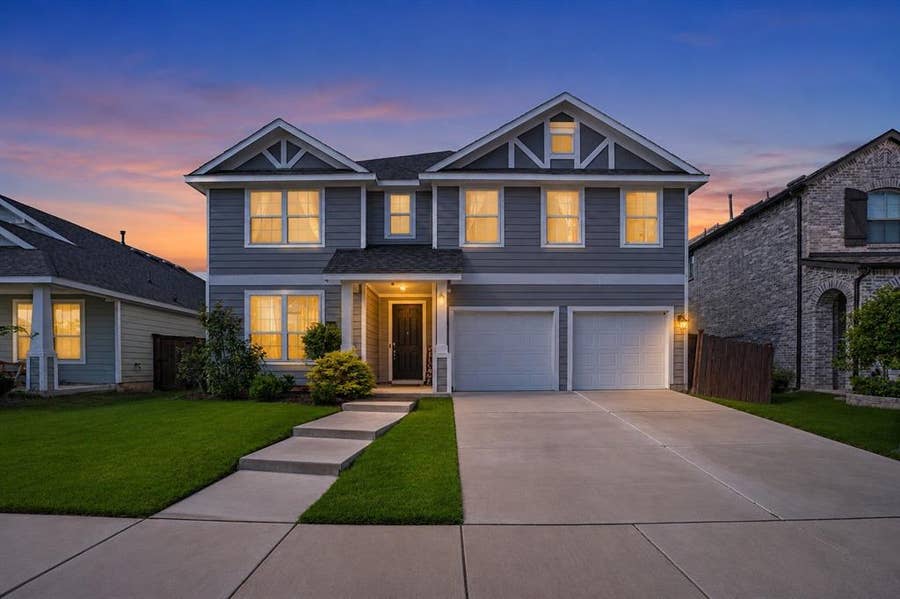 Property photo for 3219 Buffalo Creek Circle, Royse City, TX