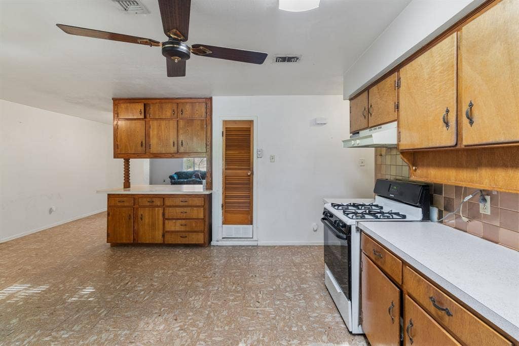 840 Comal Avenue, White Settlement, TX 76108 840 Comal Avenue, White Settlement, TX 76108
