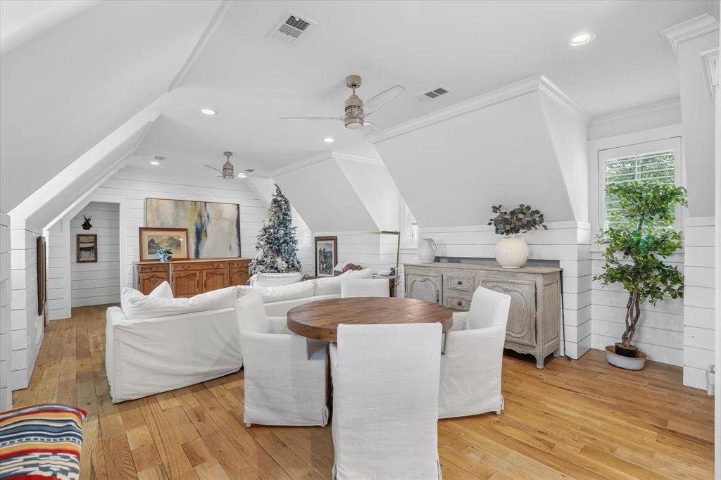 5 SAVANNAH Circle, Frisco, TX 75034 Spacious upstairs game room offers flexible space for lounging, entertaining, hobbies or play. With its own full bath, this could be utilized as a fifth bedroom.