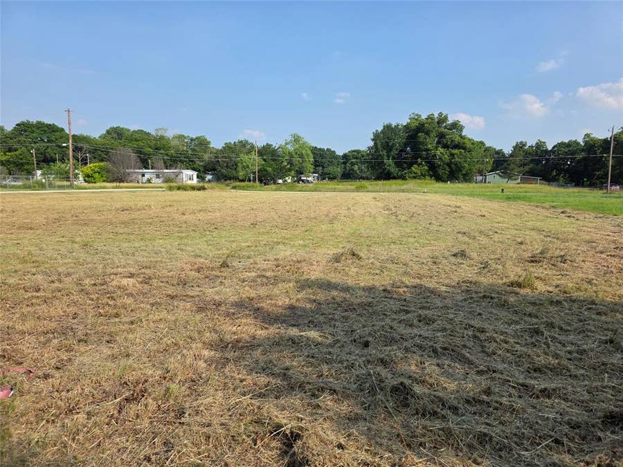 Property photo for 5403 Oregon Trail, Granbury, TX