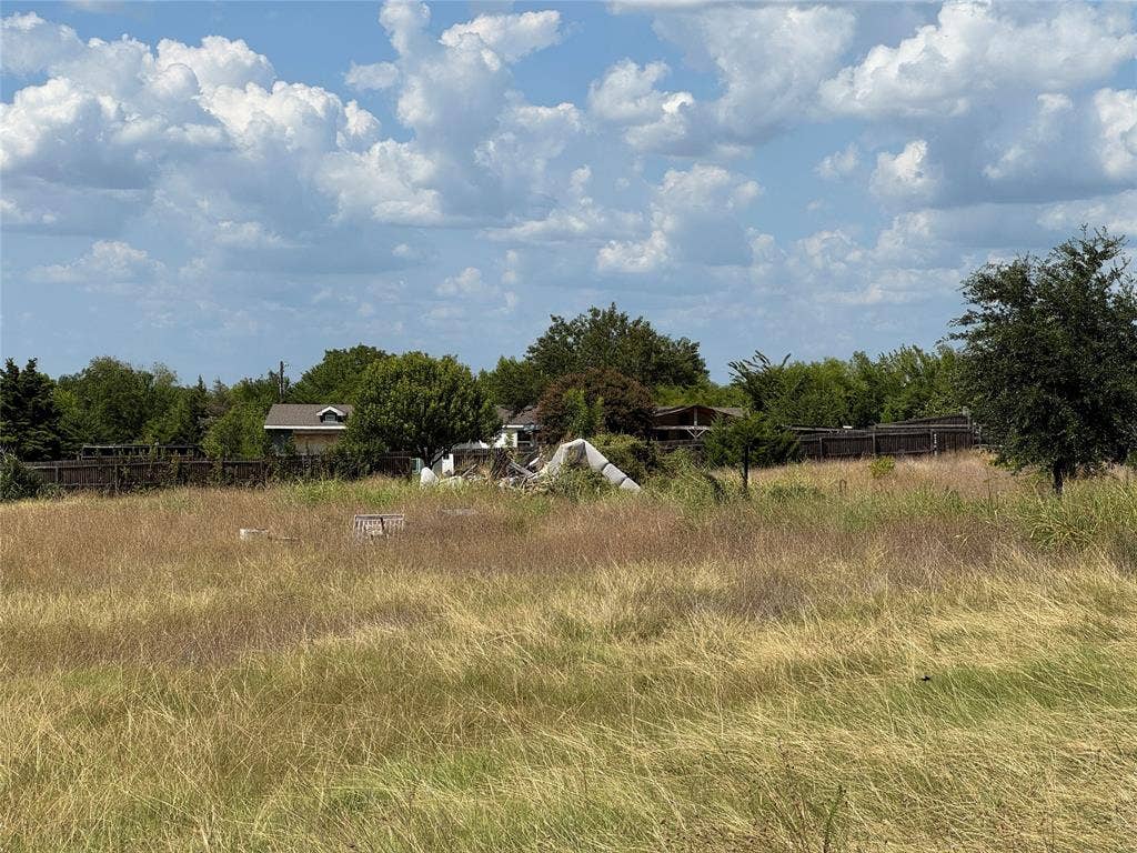 13899 County Road 760, Nevada, TX 75173 13899 County Road 760, Nevada, TX 75173