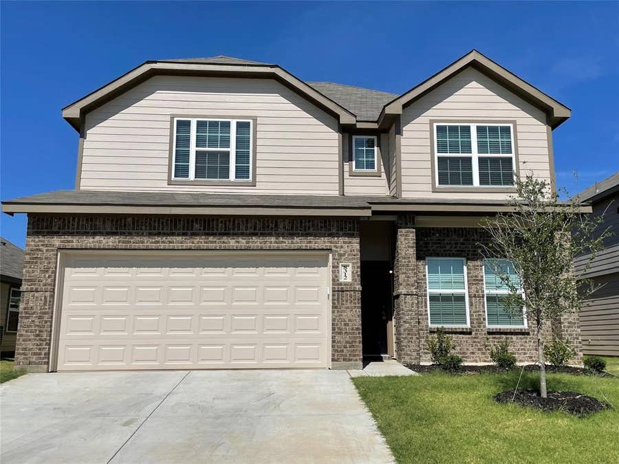 Property photo for 8312 White Pine Drive, Fort Worth, TX